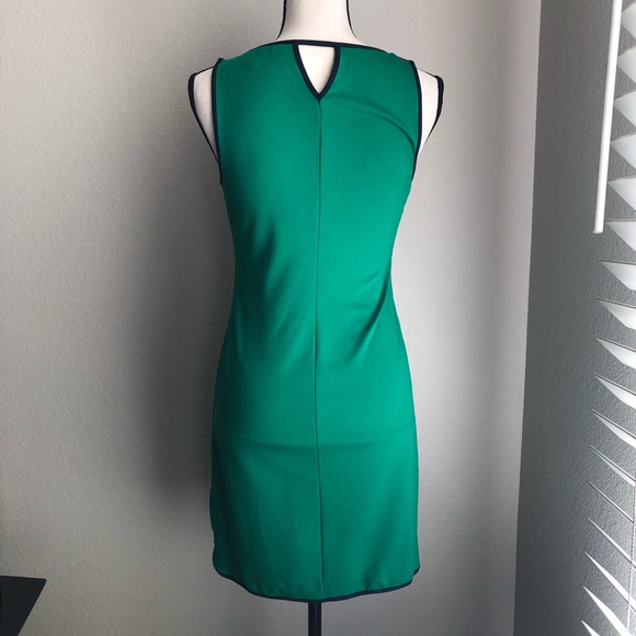 BANANA REPUBLIC Green Summer Dress with Navy Trim - Picture 4 of 7